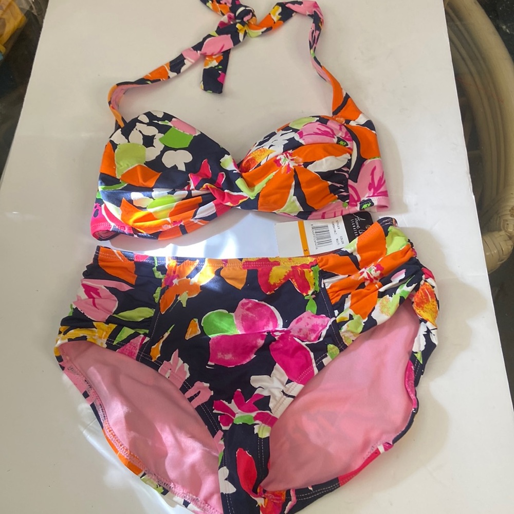 Anna Cole bikini set